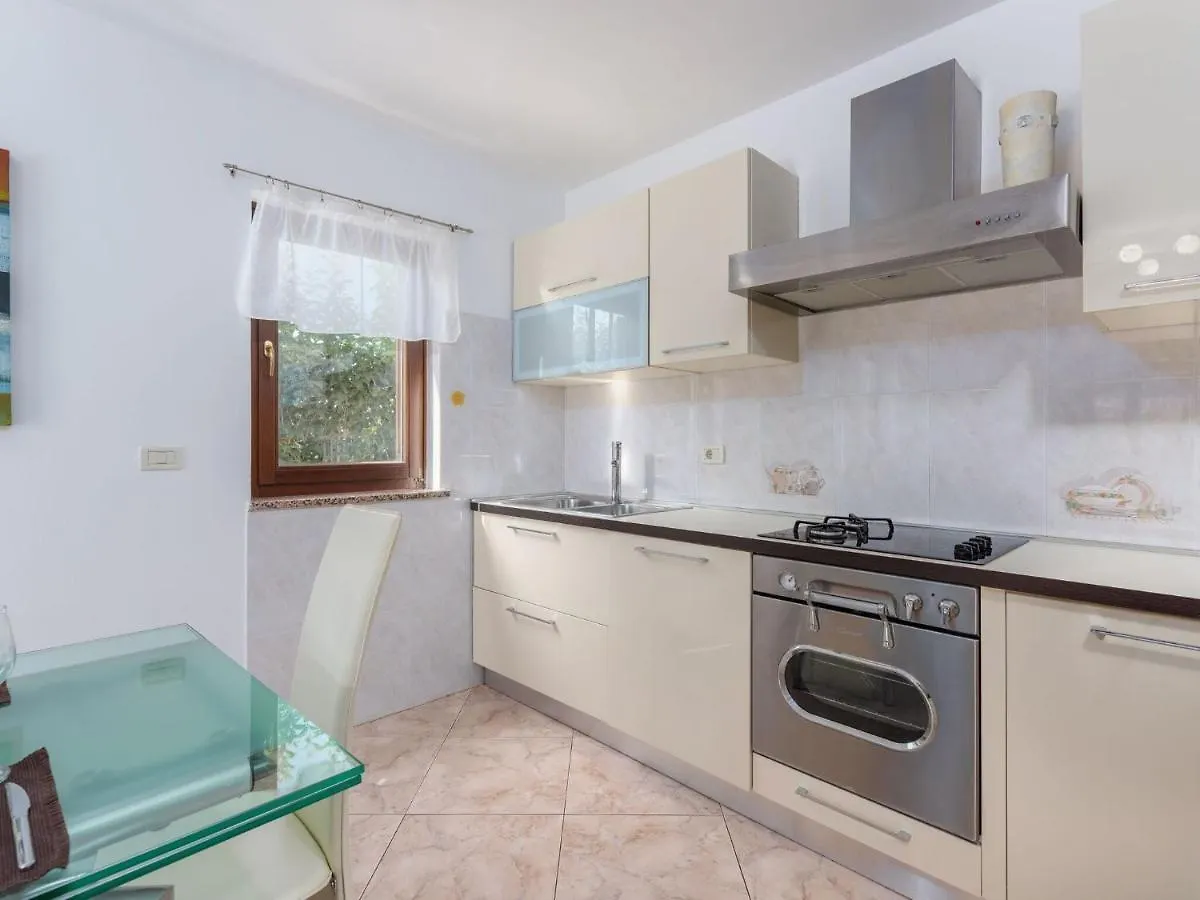 Adorable Holiday House With Private Pool Filipac